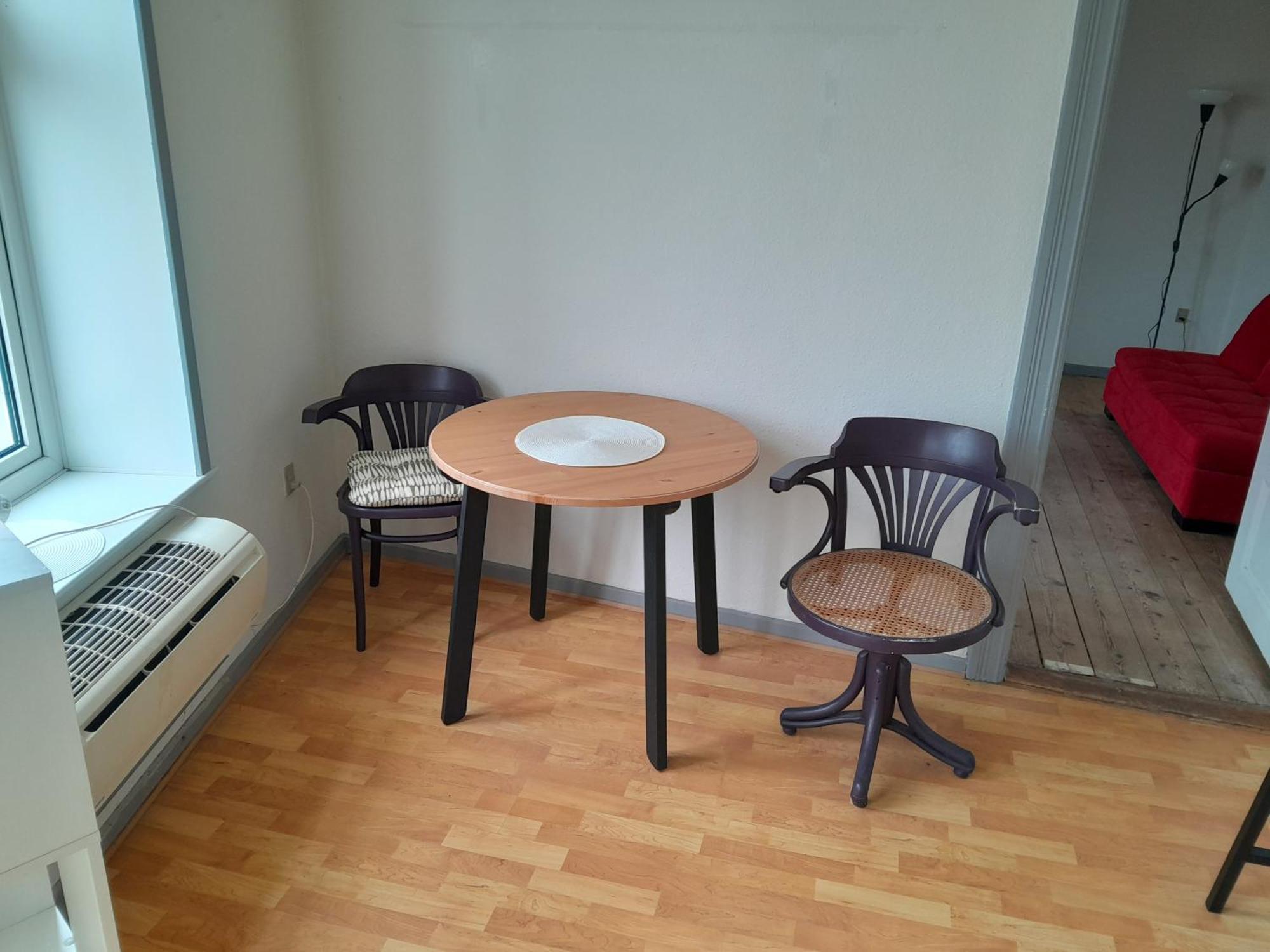 Apartment Mit 2 Zimmern Und Balkon Im Herzen Von Hoyer Højer 외부 사진